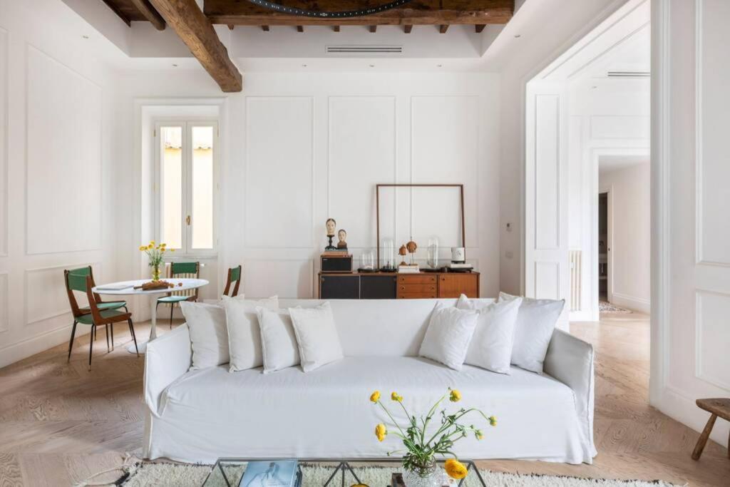 Casa Luce, A Burghesius Home * Rom